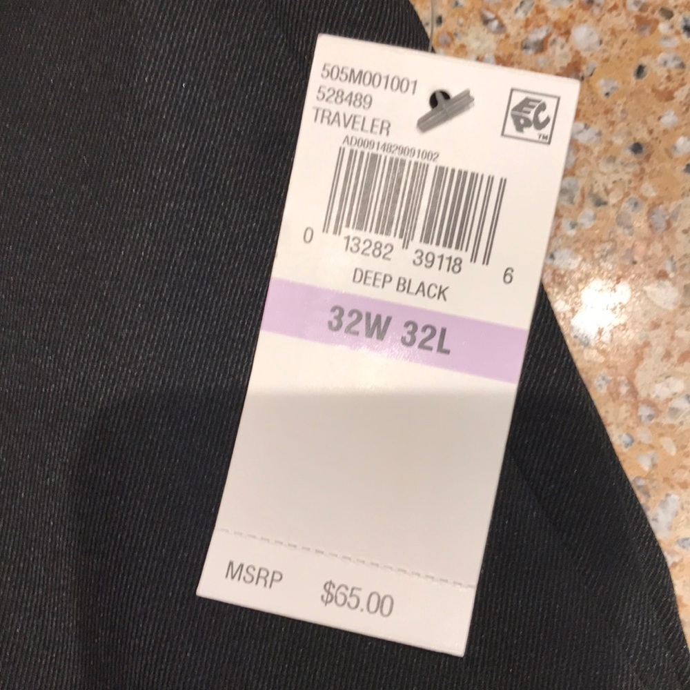 NWT - men’s Van Heusen dress pants 32x32